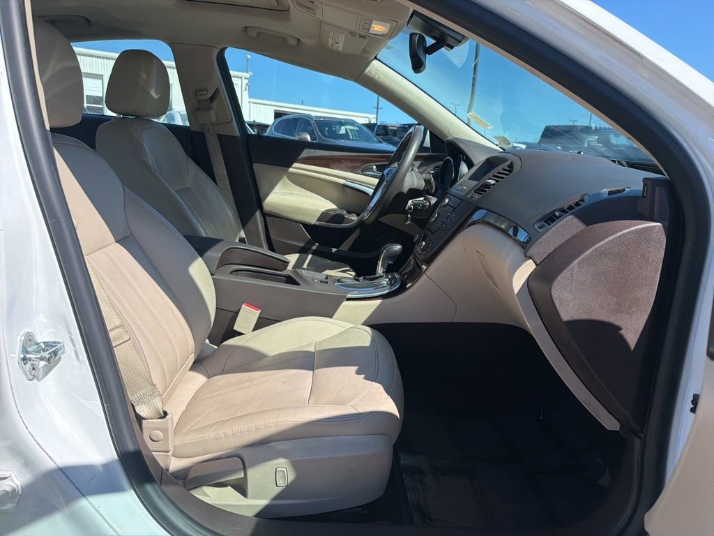Used 2011 Buick Regal CXL w/ RL2 Preferred Equipment Group image 33