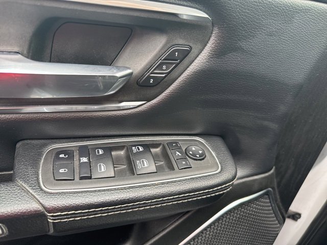 Used 2024 RAM 1500 Laramie image 8