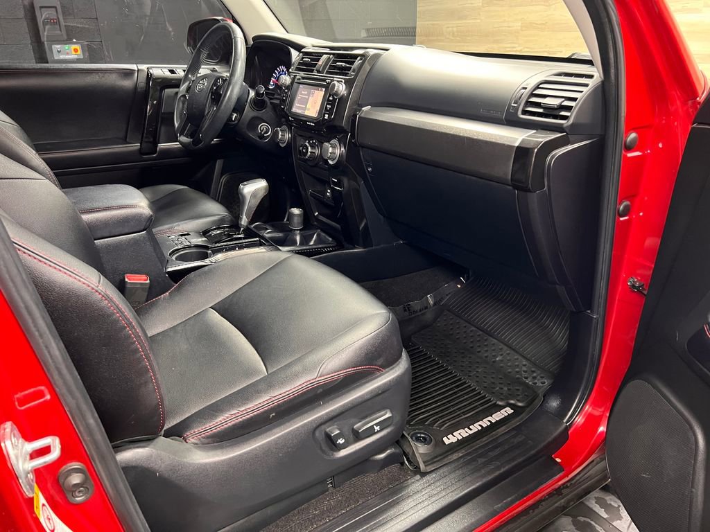 Used 2018 Toyota 4Runner TRD Off-Road Premium image 8