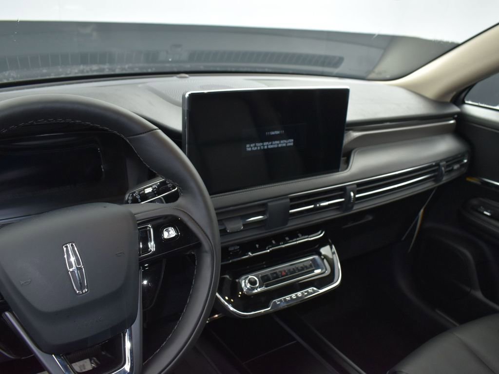New 2025 Lincoln Corsair Reserve image 17