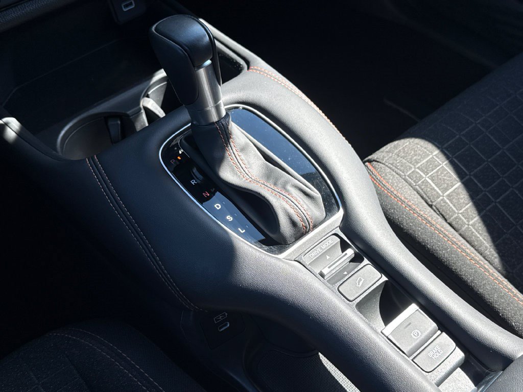 Certified 2025 Honda HR-V Sport image 30