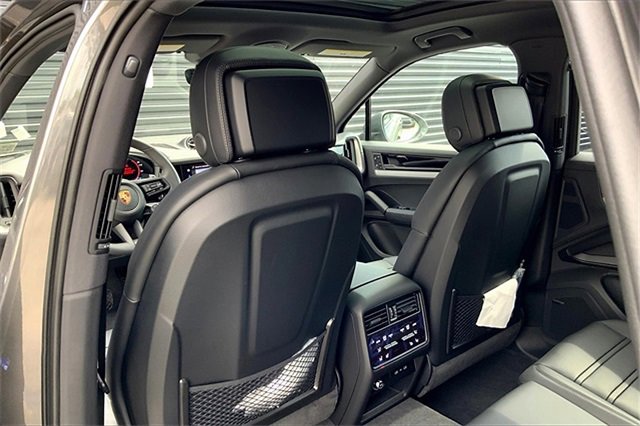 New 2026 Porsche Cayenne E-Hybrid image 26