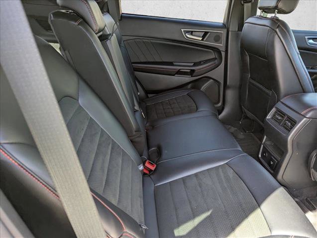 Used 2022 Ford Edge ST-Line image 28