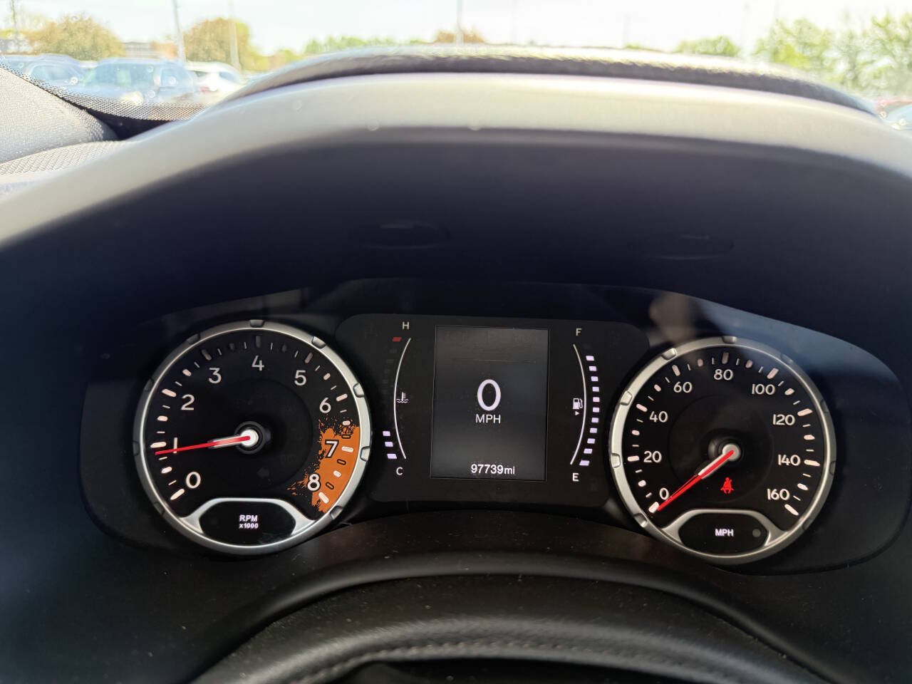 Used 2018 Jeep Renegade Latitude AWD/4WD image 15