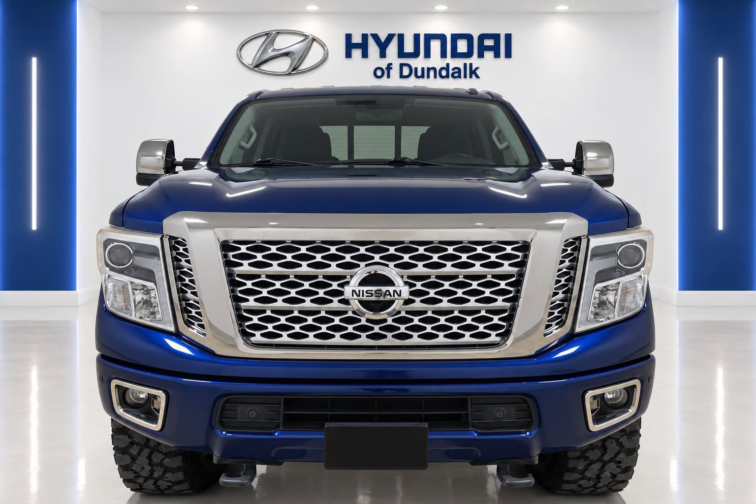 Used 2017 Nissan Titan Platinum Reserve AWD/4WD image 5