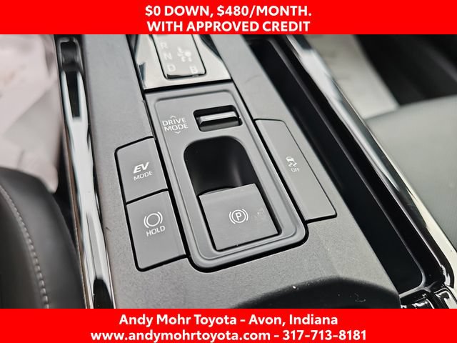 Used 2024 Toyota Prius XLE FWD image 23