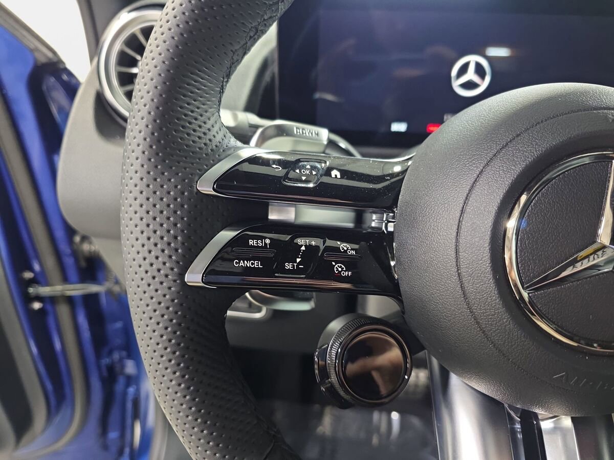 New 2026 Mercedes-Benz GLB 35 AMG 4MATIC image 17