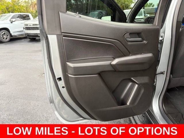 Used 2025 Chevrolet Colorado W/T w/ WT Custom Package RWD image 13
