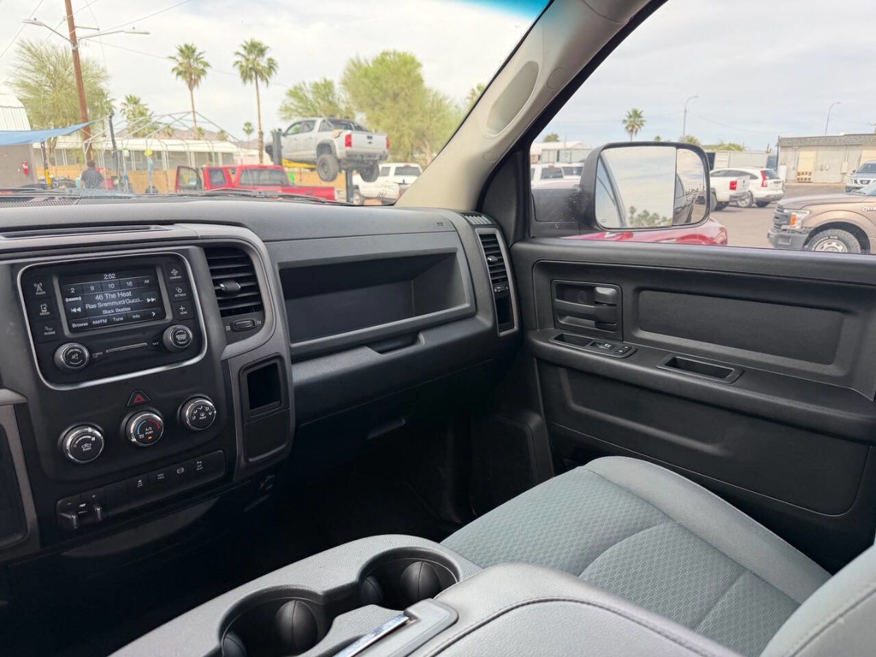 Used 2018 RAM 2500 Tradesman w/ Chrome Appearance Group image 23