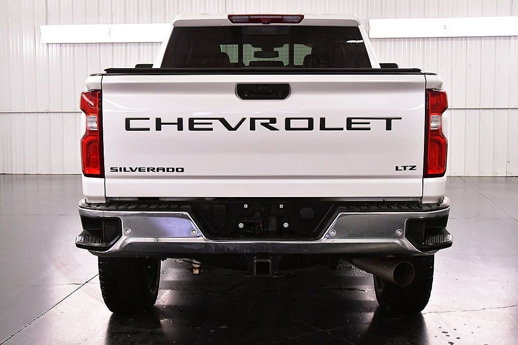 Used 2022 Chevrolet Silverado 2500 LTZ w/ LTZ Plus Package image 6
