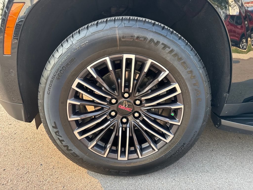 Used 2025 GMC Yukon XL Elevation RWD image 31