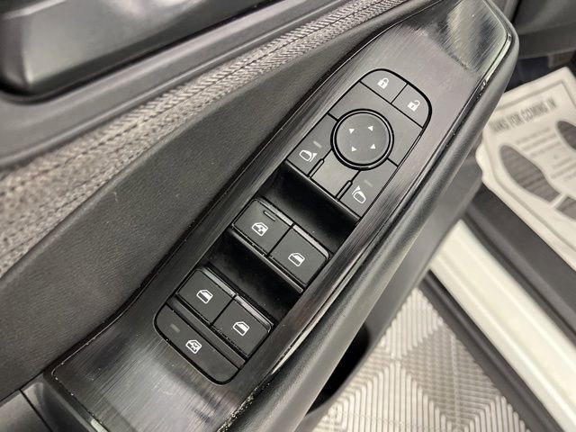 Used 2023 Nissan Rogue S FWD image 31