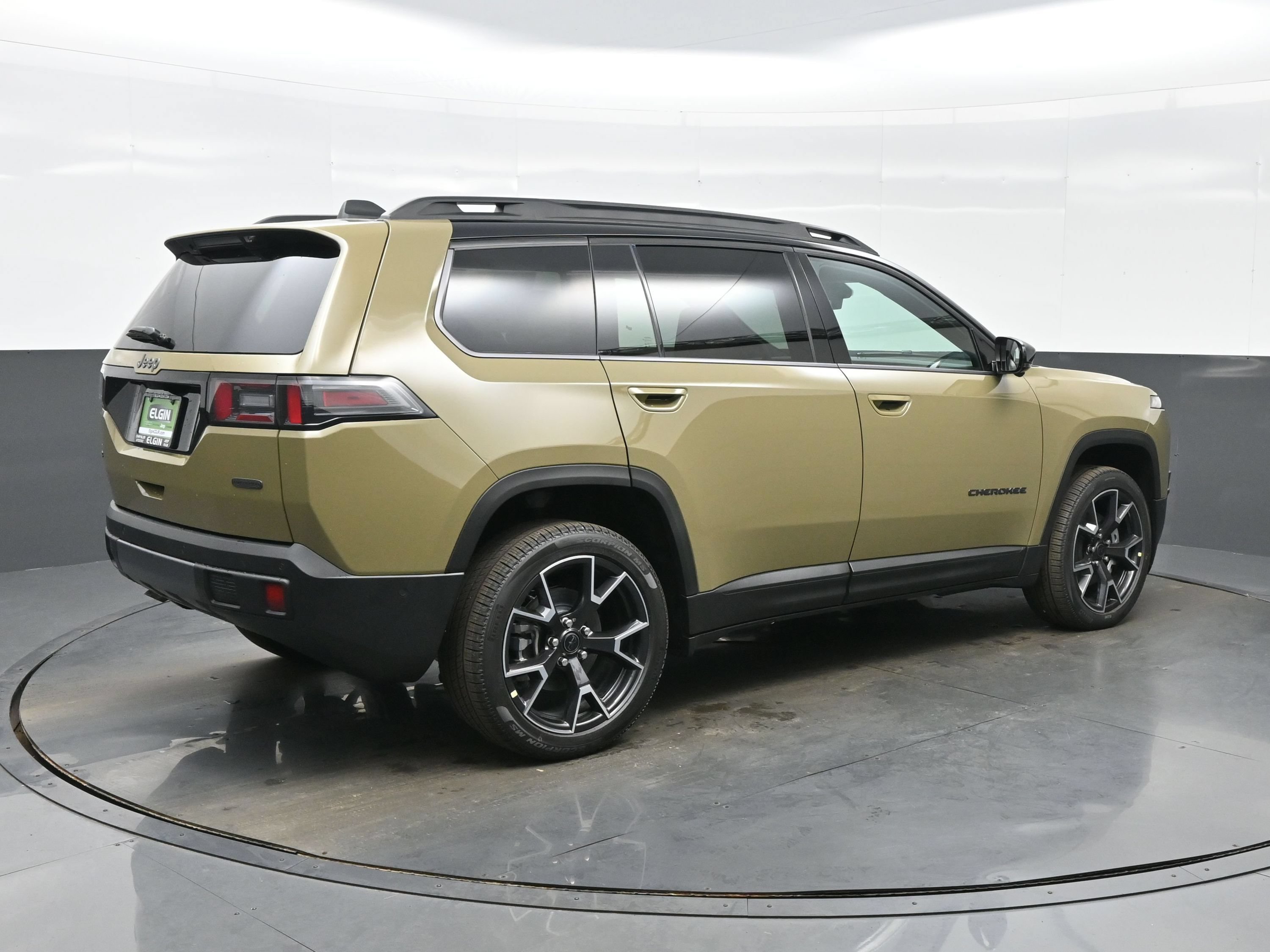 New 2026 Jeep Cherokee Overland w/ Trailer Tow Group AWD/4WD image 8