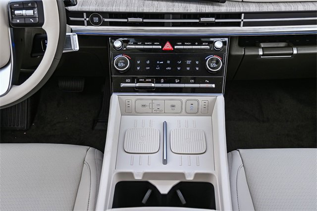 New 2025 Hyundai Santa Fe Calligraphy image 12