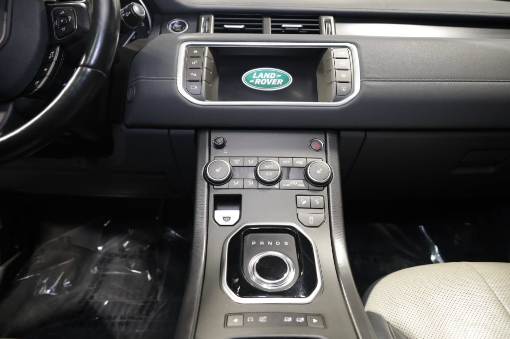 Used 2018 Land Rover Range Rover Evoque SE AWD/4WD image 28
