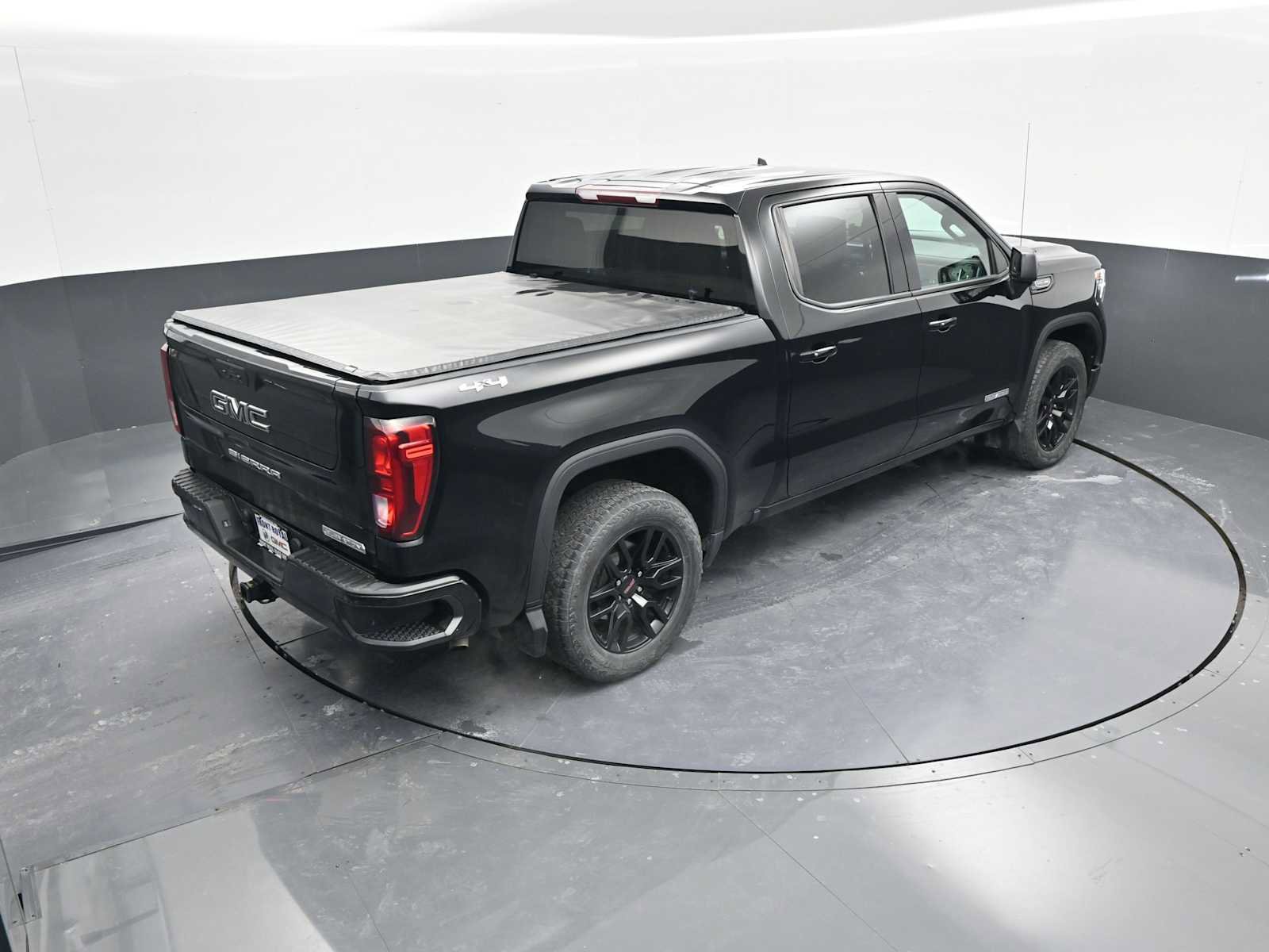 Used 2021 GMC Sierra 1500 Elevation image 23