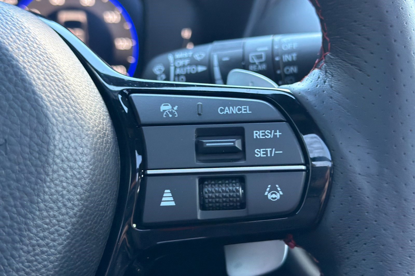 Used 2025 Acura ADX A-Spec image 33