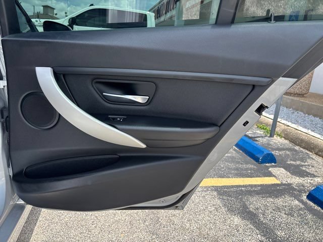 Used 2018 BMW 320i Sedan RWD image 54