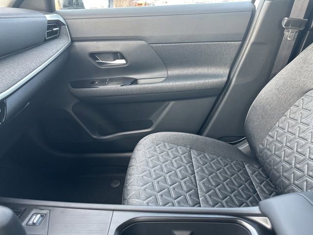 New 2026 Nissan Kicks SV w/ Cold Weather Package FWD image 23