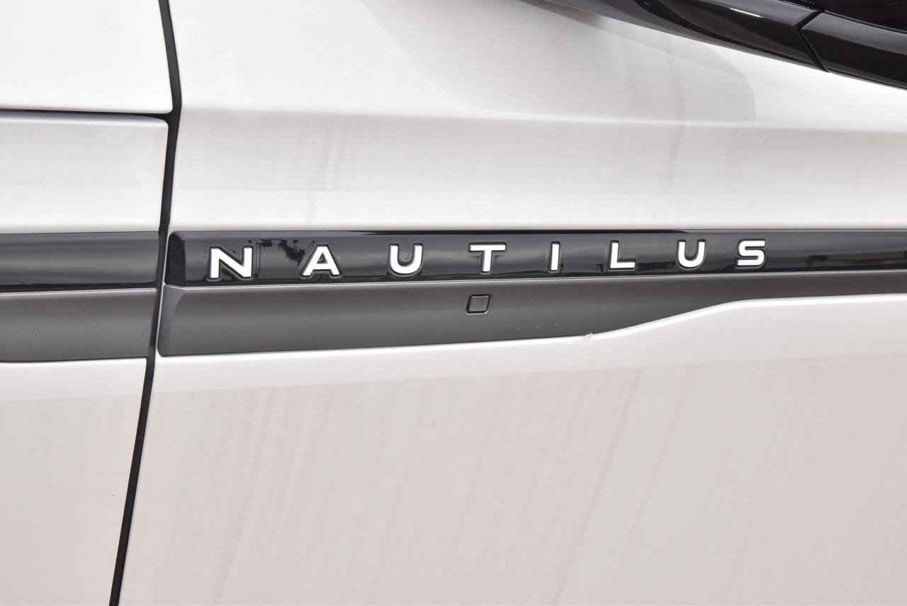New 2026 Lincoln Nautilus Reserve w/ Jet Appearance Package AWD/4WD image 70