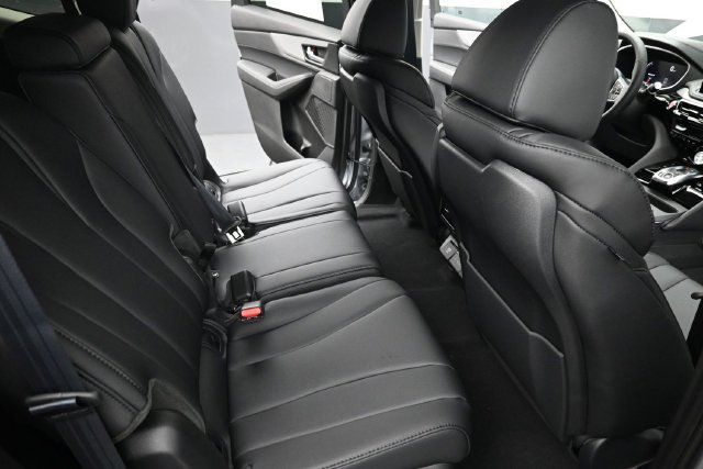 New 2026 Acura MDX SH-AWD image 17