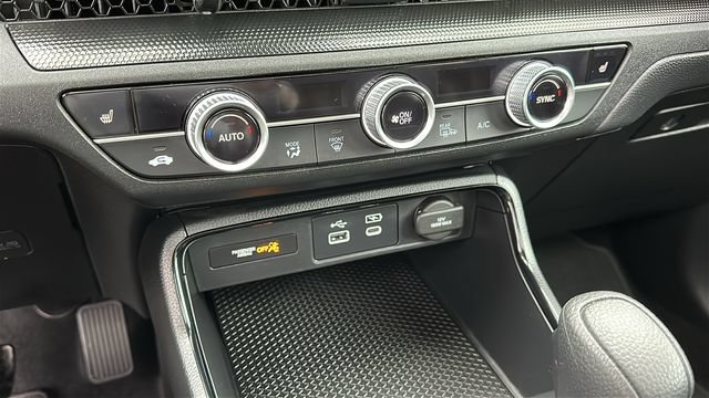 Used 2025 Honda CR-V EX image 18
