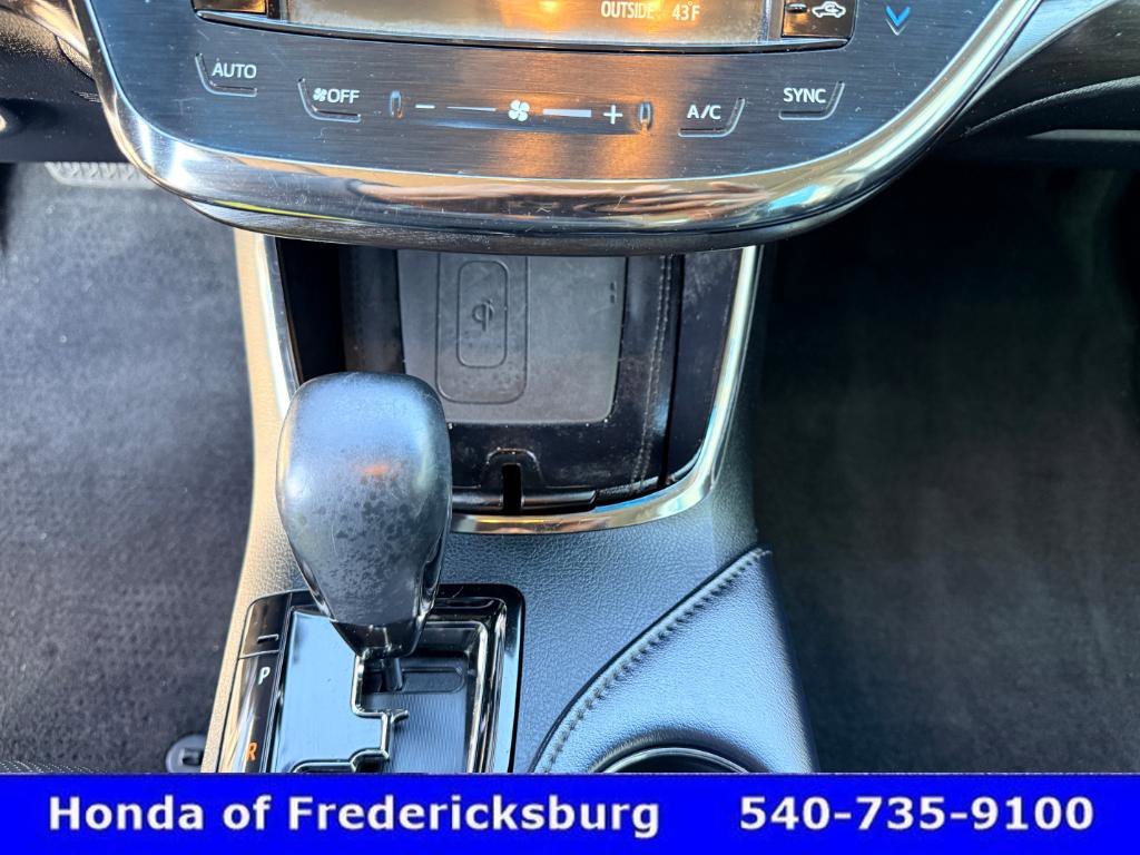 Used 2016 Toyota Avalon Limited w/ Toyota Safety Sense Package image 33