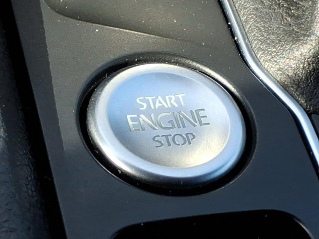 Used 2018 Volkswagen Atlas SE image 16