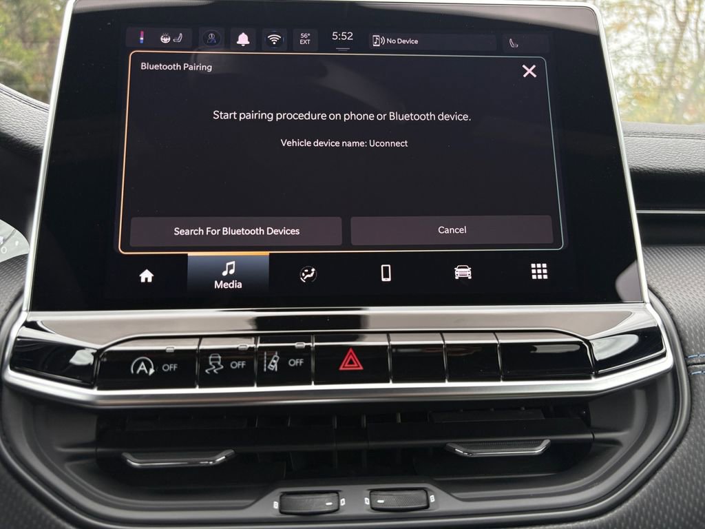 New 2026 Jeep Compass Latitude image 17