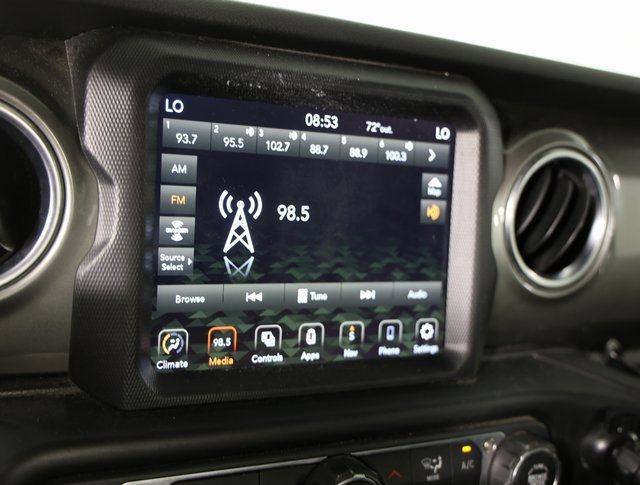 Used 2020 Jeep Gladiator Overland image 8