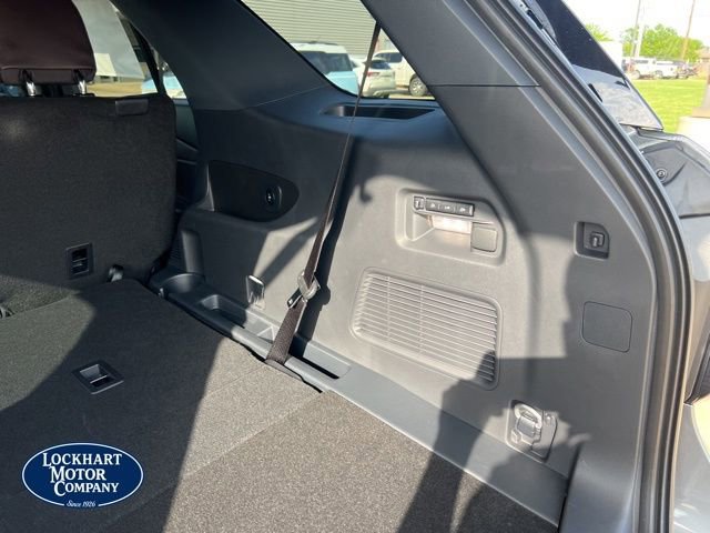 New 2026 Ford Explorer Platinum image 24