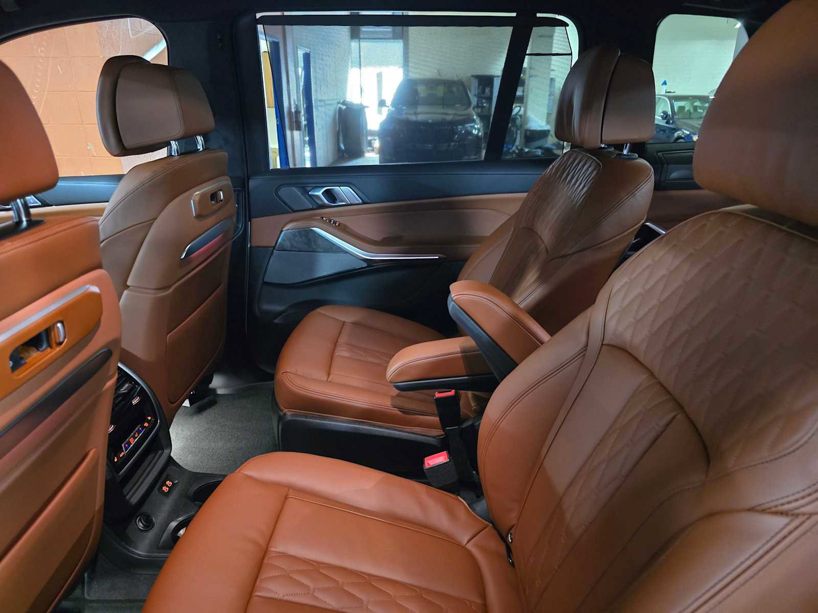 New 2026 BMW X7 xDrive40i w/ Executive Package image 18