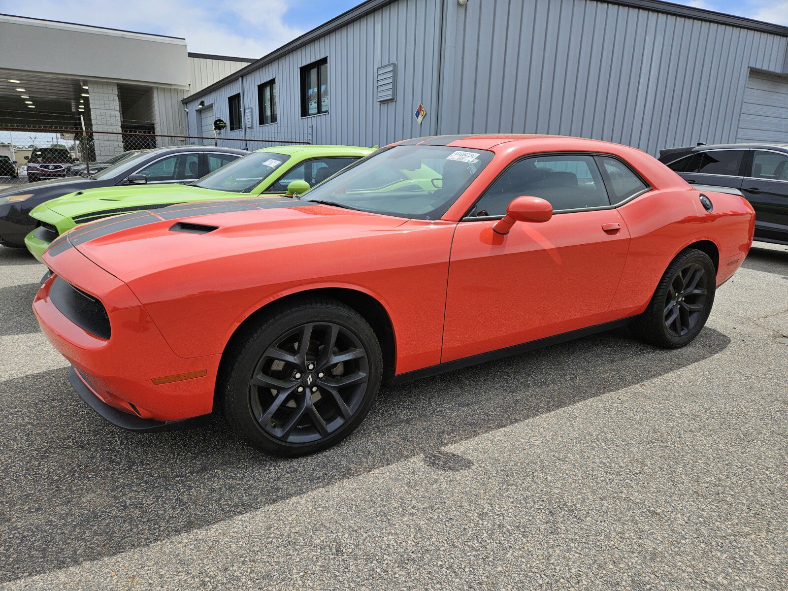 Used 2023 Dodge Challenger SXT w/ Blacktop Package image 9