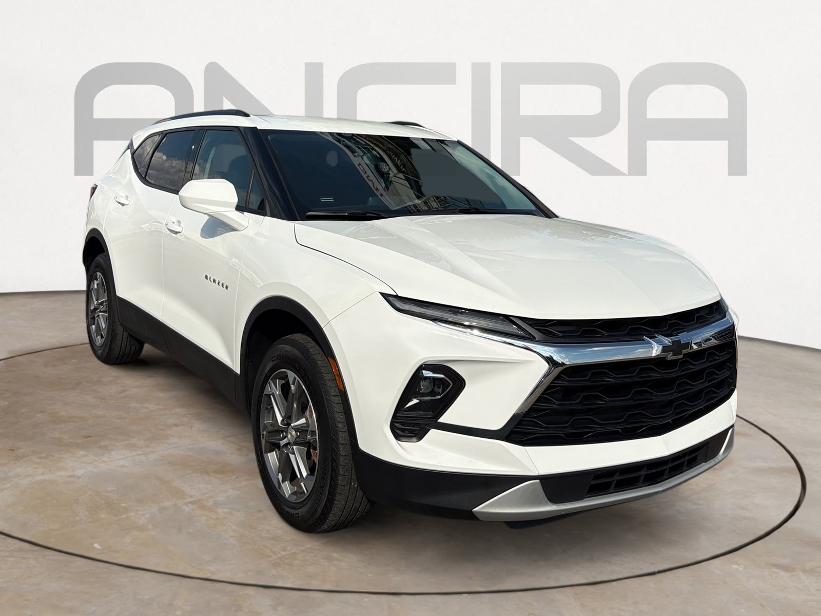 Used 2024 Chevrolet Blazer LT w/ Convenience Package FWD image 4