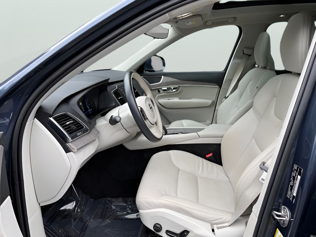 Used 2023 Volvo XC90 B6 Core w/ Protection Package Premier AWD/4WD image 15