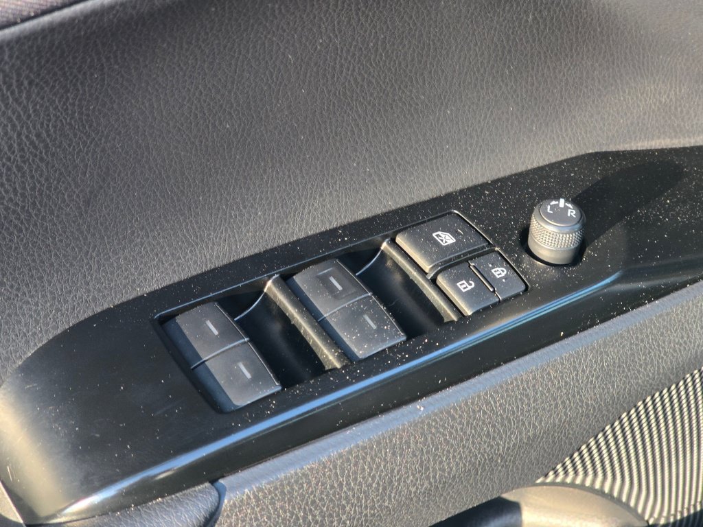 Used 2025 Toyota Camry LE FWD image 34