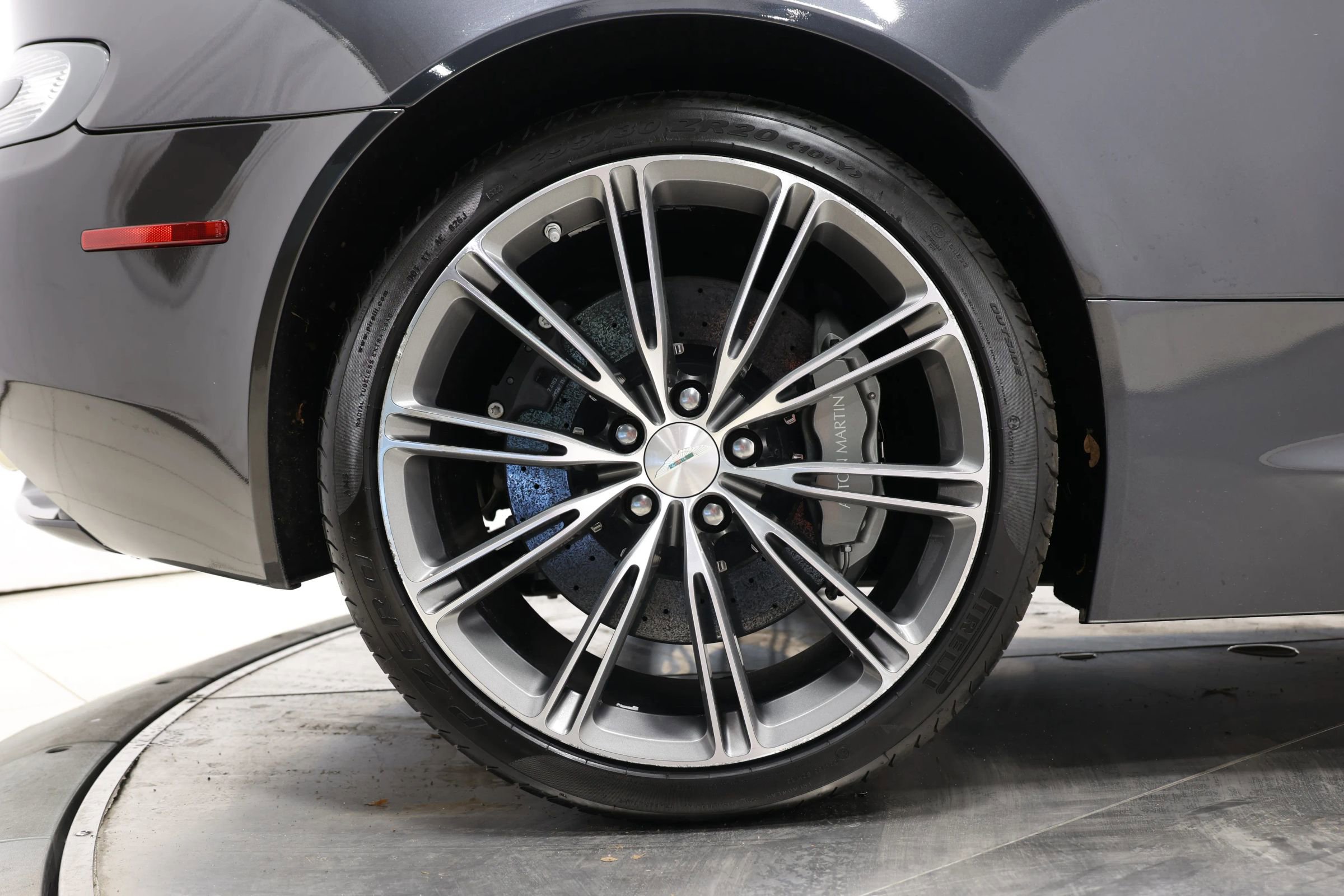 Used 2012 Aston Martin Virage Volante image 97