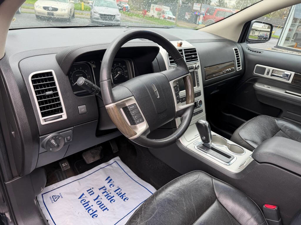 Used 2009 Lincoln MKX AWD image 14