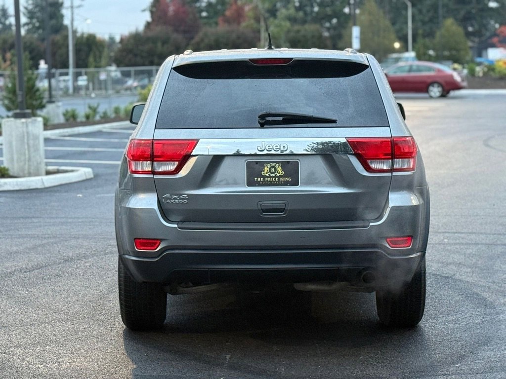 Used 2012 Jeep Grand Cherokee Laredo AWD/4WD image 8