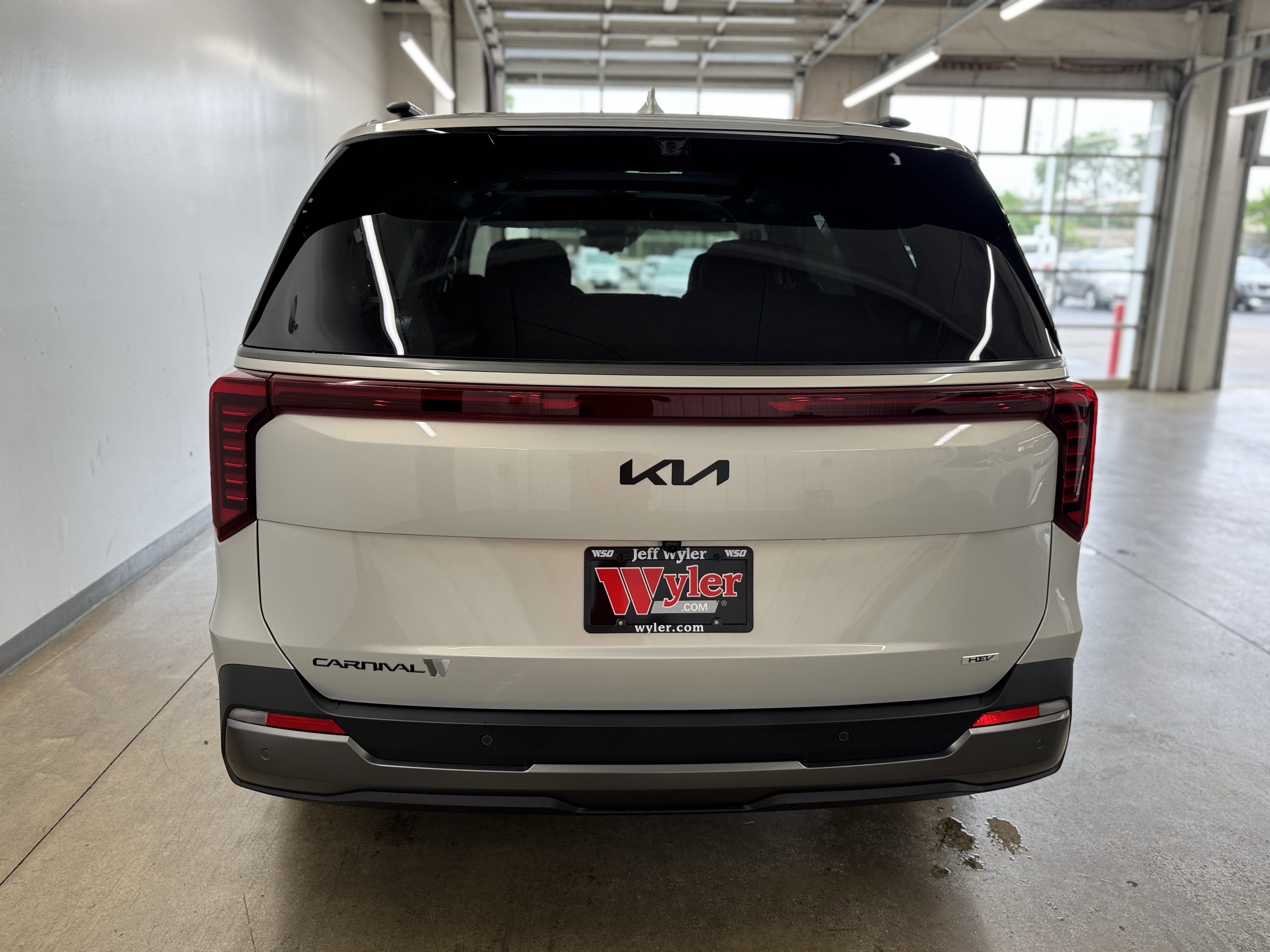 New 2026 Kia Carnival SX Prestige image 9