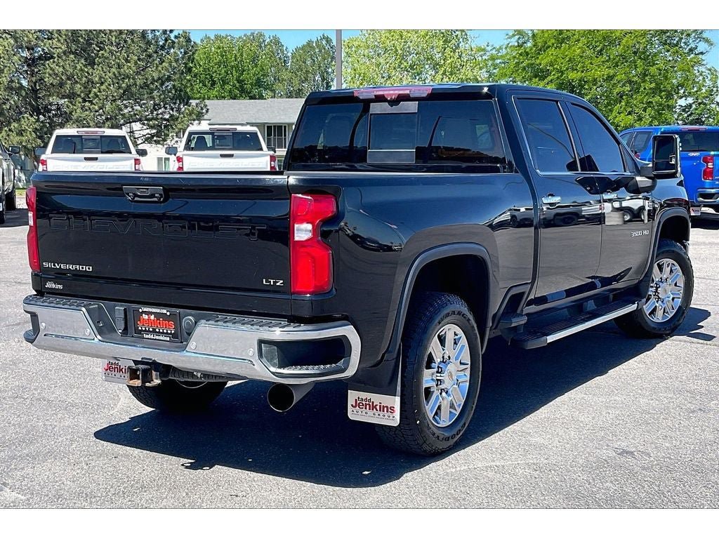 Used 2020 Chevrolet Silverado 3500 LTZ w/ LTZ Premium Package AWD/4WD image 15