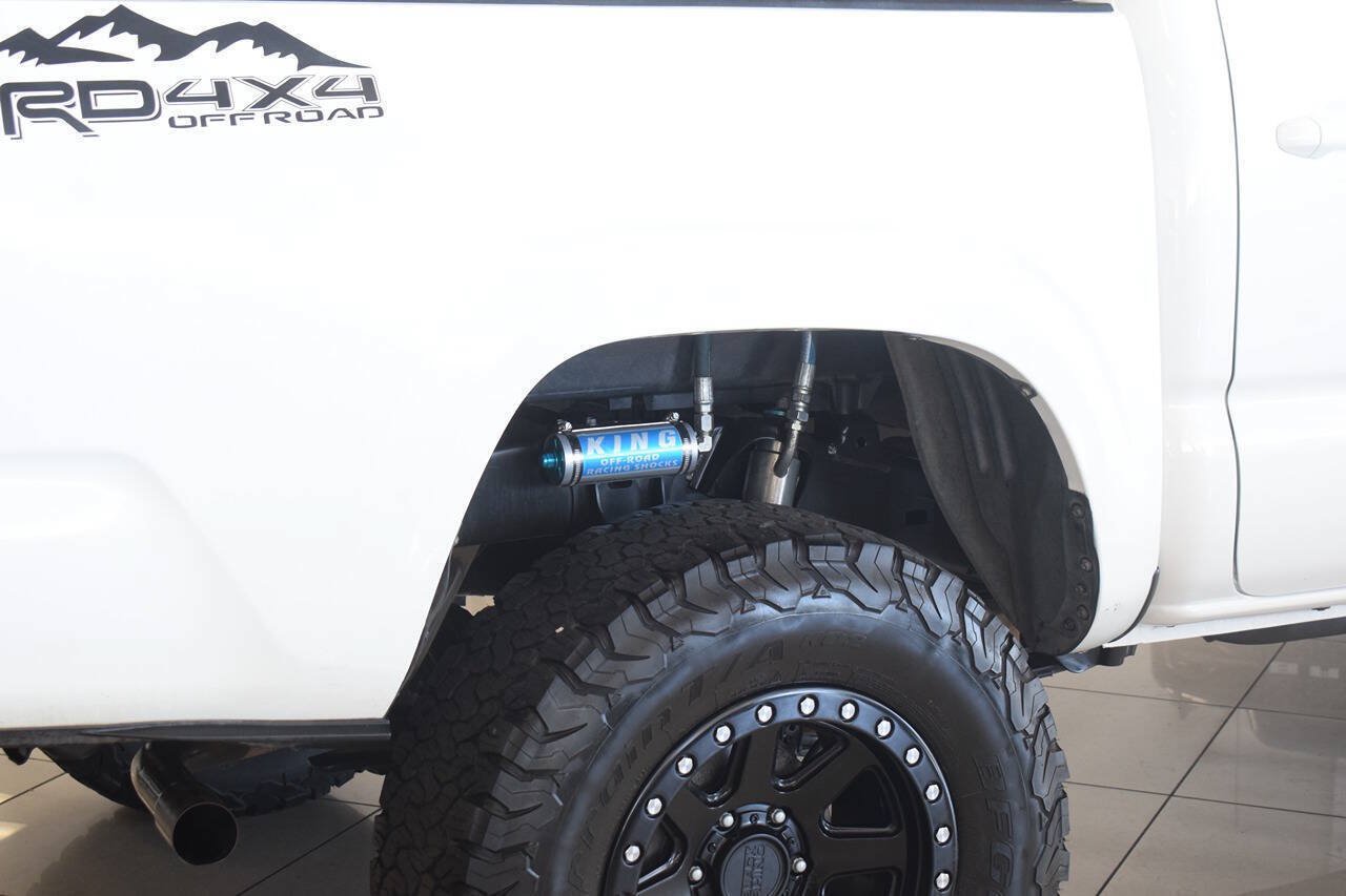 Used 2021 Toyota Tacoma SR AWD/4WD image 17