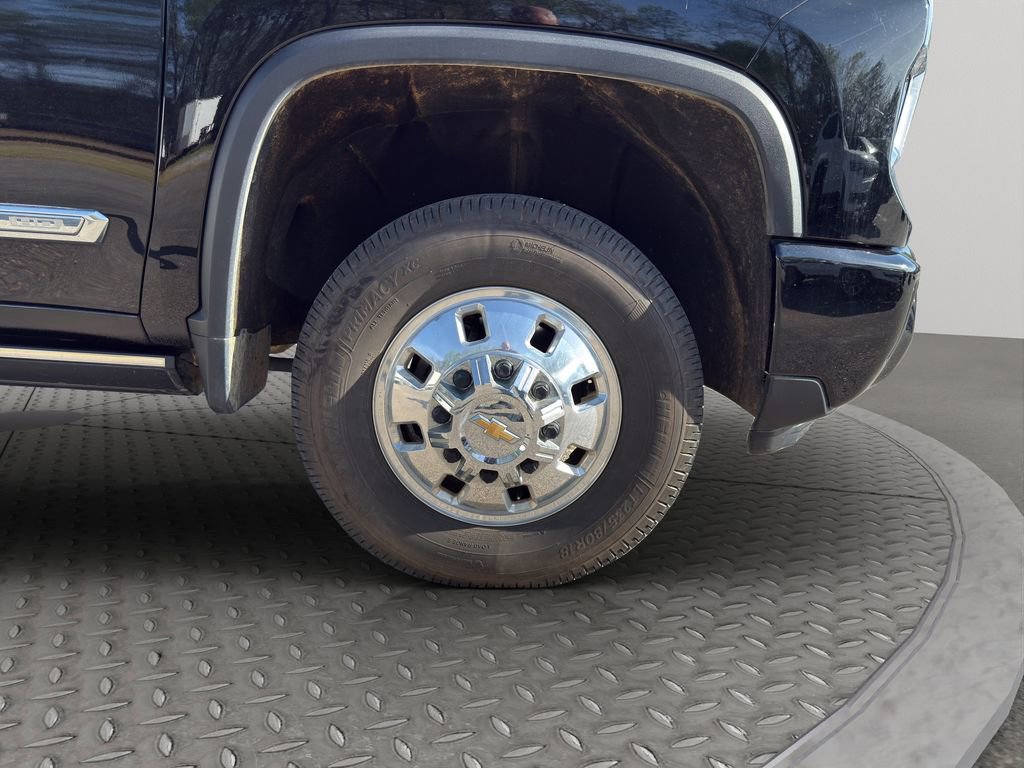 Used 2024 Chevrolet Silverado 3500 High Country w/ High Country Premium Package image 14
