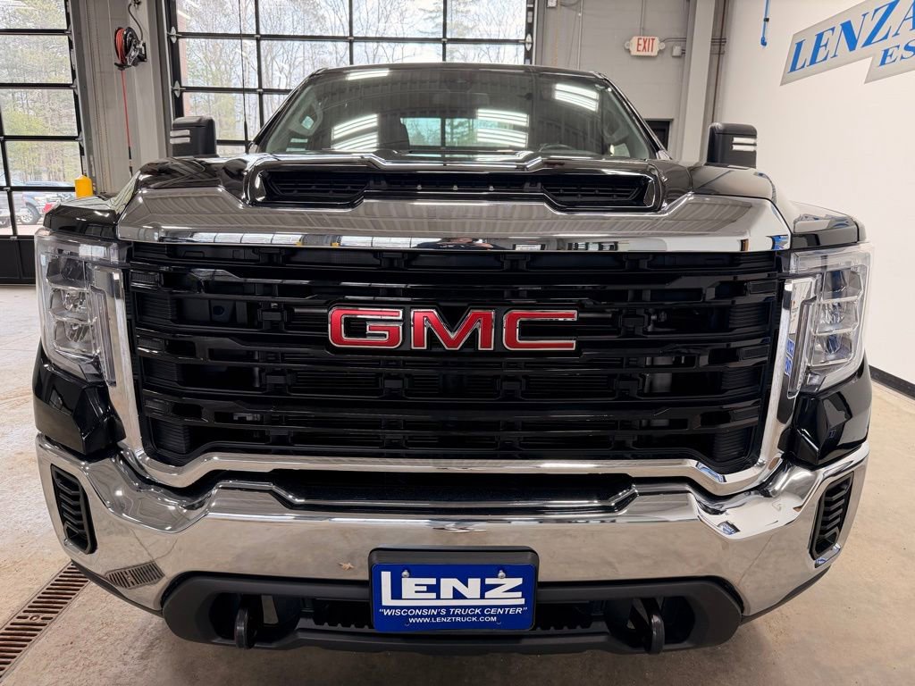 Used 2022 GMC Sierra 2500 Pro w/ Convenience Package AWD/4WD image 3