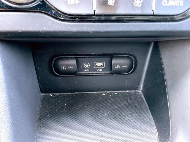Used 2017 Kia Niro FE FWD image 24