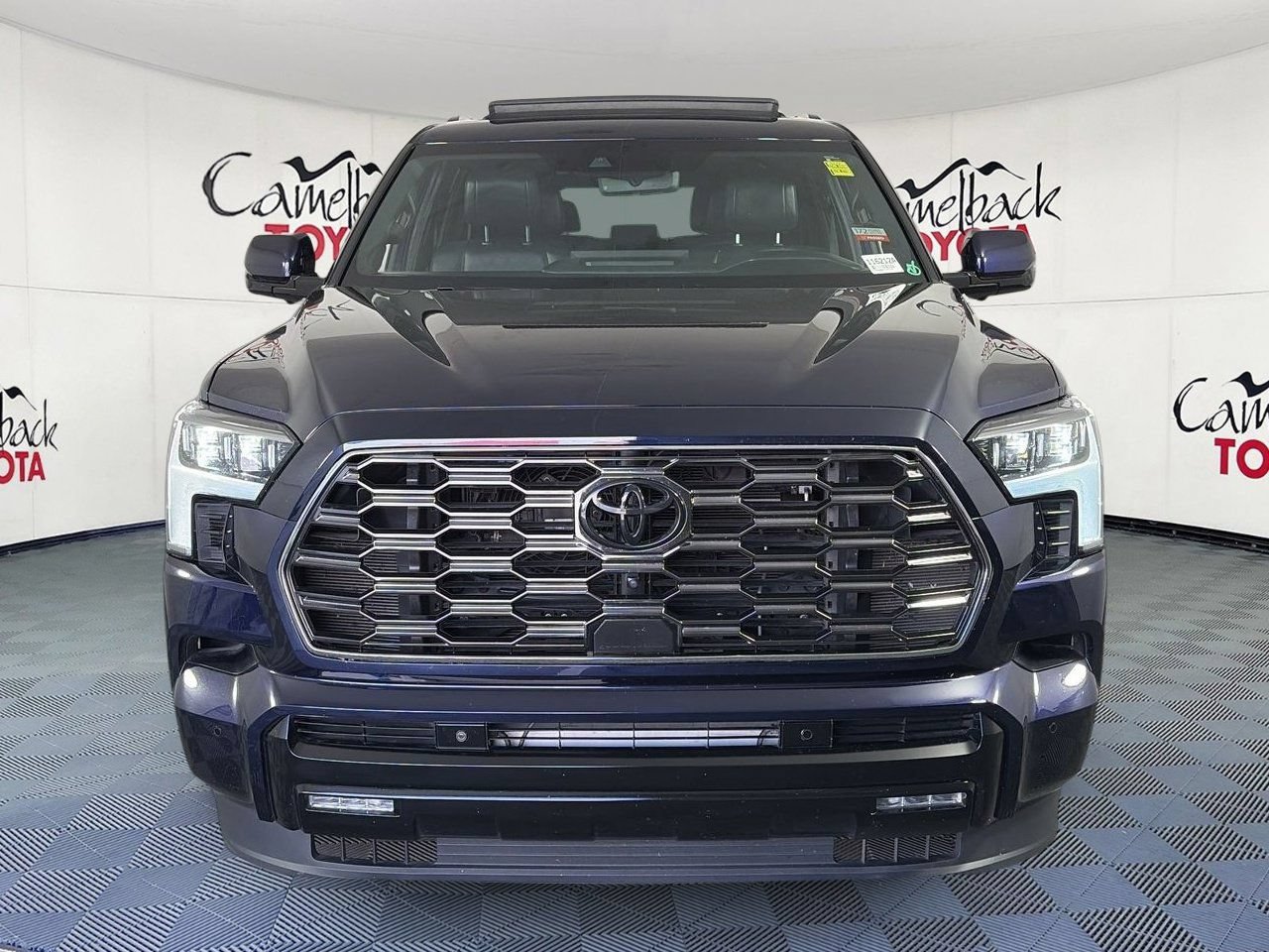 Used 2026 Toyota Sequoia Platinum AWD/4WD image 2