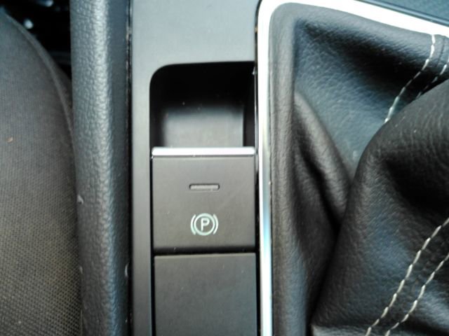 Used 2025 Volkswagen Jetta Sport image 42