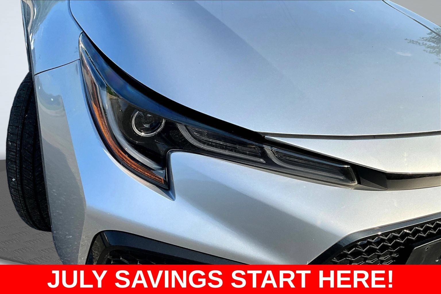 Used 2021 Toyota Corolla SE w/ SE Premium Package FWD image 35