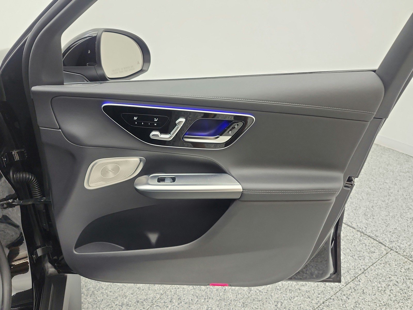 Used 2023 Mercedes-Benz GLC 300 image 21
