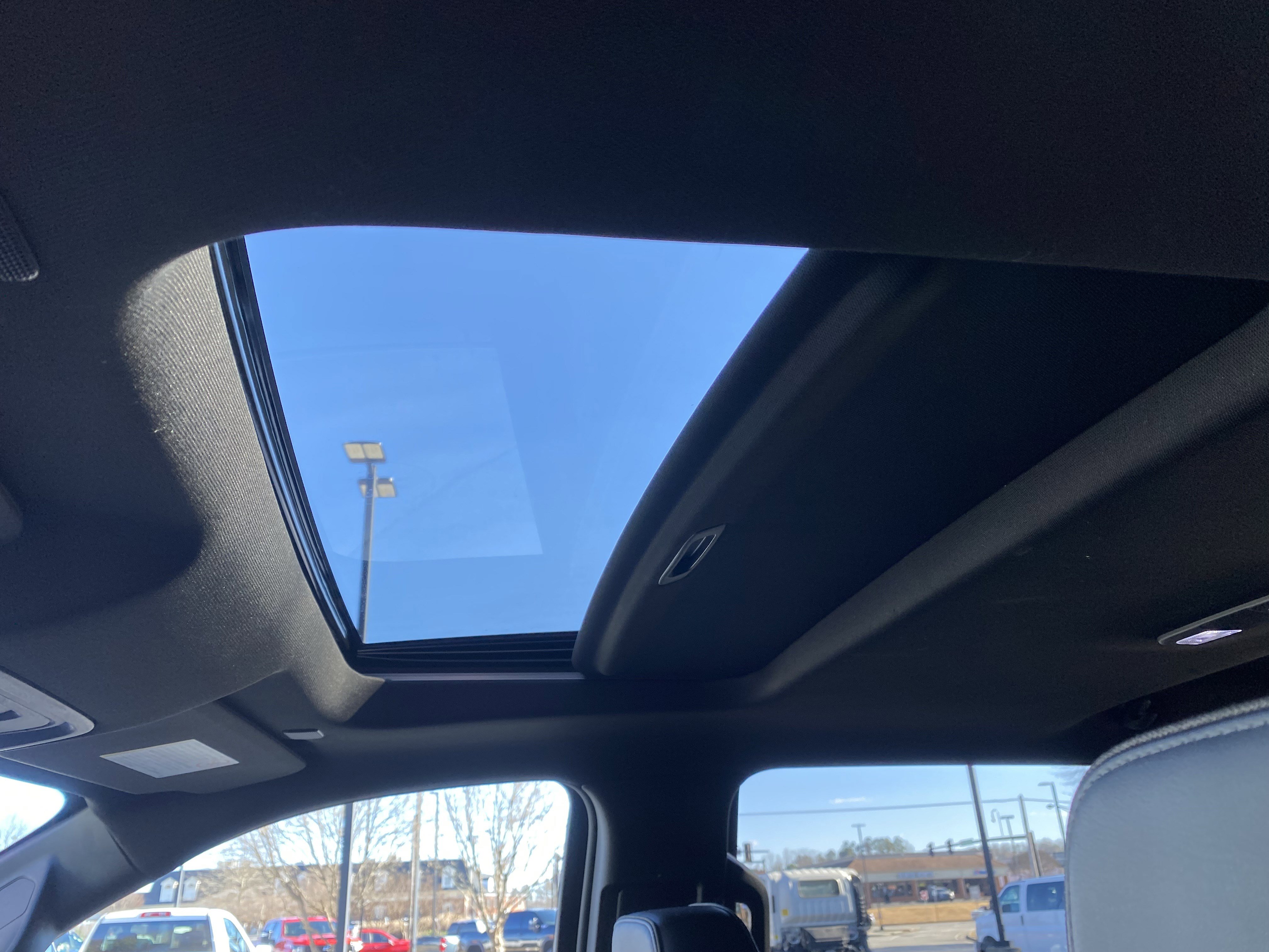 Used 2023 Chevrolet Silverado 2500 High Country w/ Z71 Off-Road Package image 36